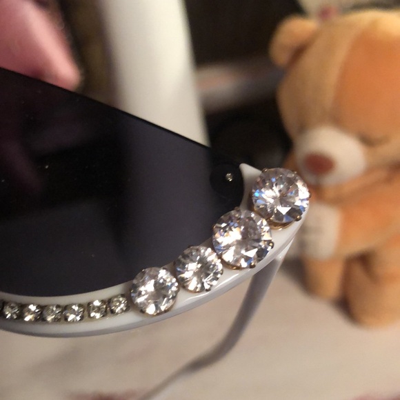 White Rhinestones UV400 Protection Women’s Sunglasses 🕶️ - Picture 5 of 17